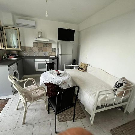 Malamo Apartment Ampelo Luaran gambar