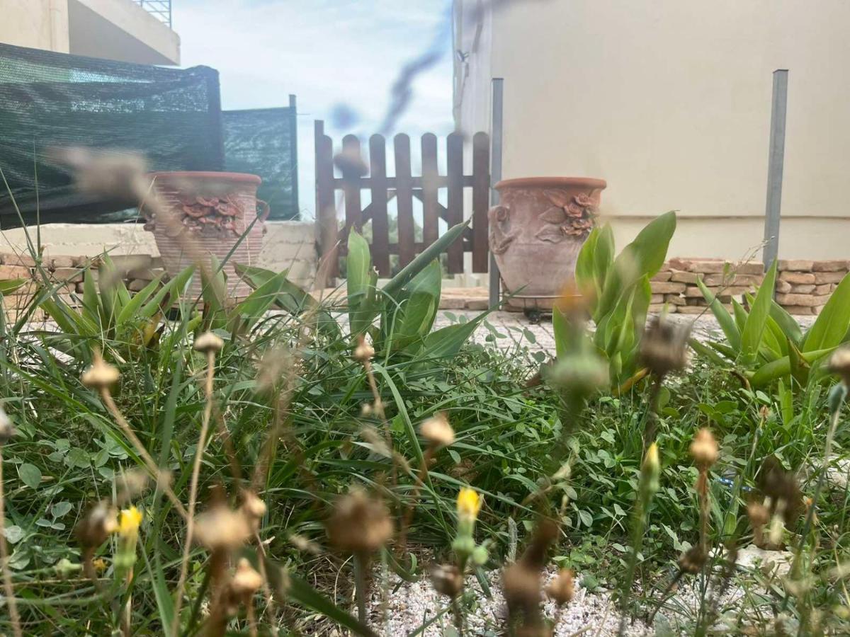 Malamo Apartment Ampelo Luaran gambar