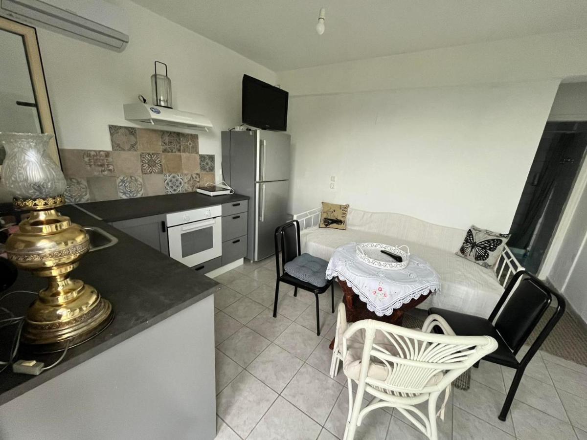 Malamo Apartment Ampelo Luaran gambar